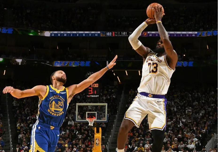 爱游戏官方登录入口-湖人击败勇士，詹姆斯开创进攻秩序(湖人击败勇士,詹姆斯开创进攻秩序了吗)