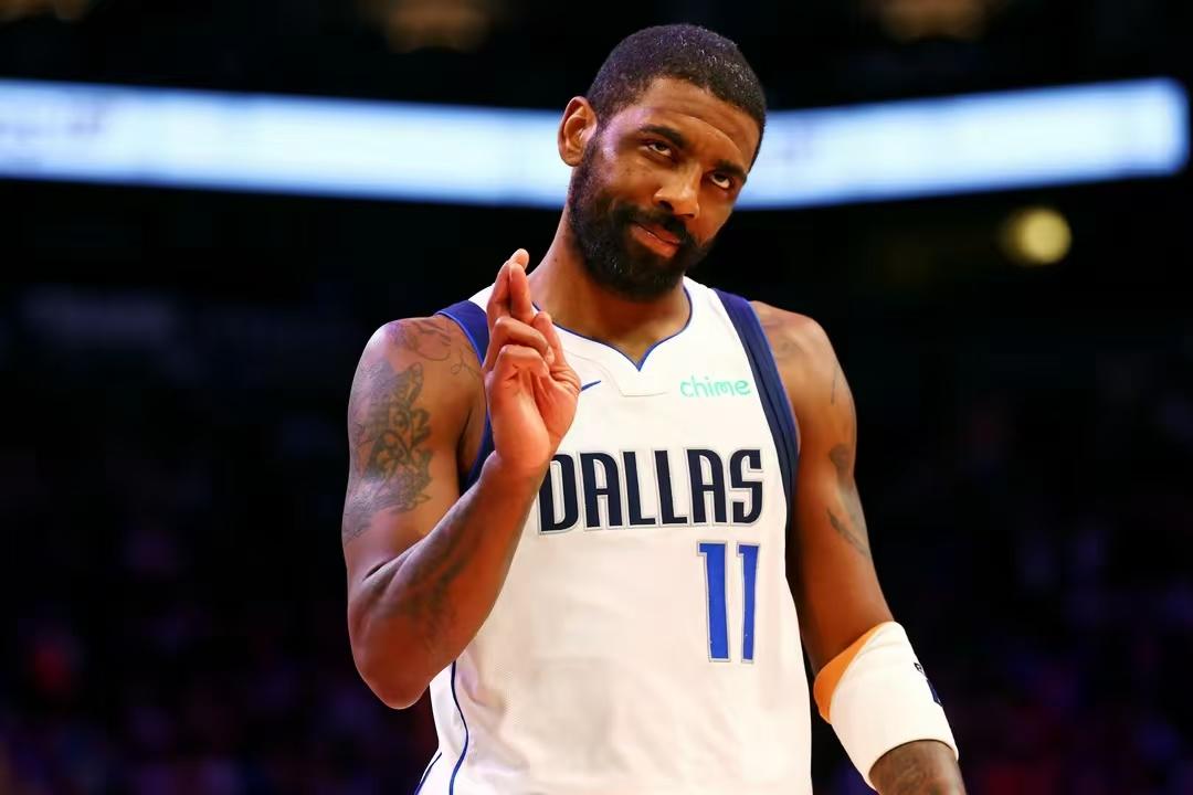 爱游戏官方入口-西部联盟混乱不已，四面楚歌赛场动人瞬间的简单介绍