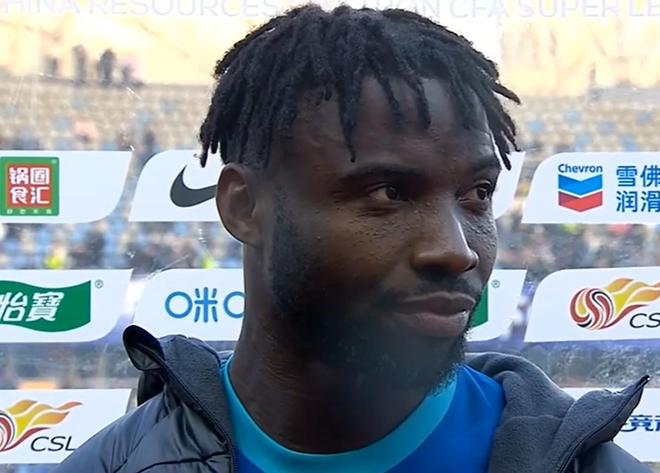 百密一疏：球队努力不懈，却因细节失误遗憾失利