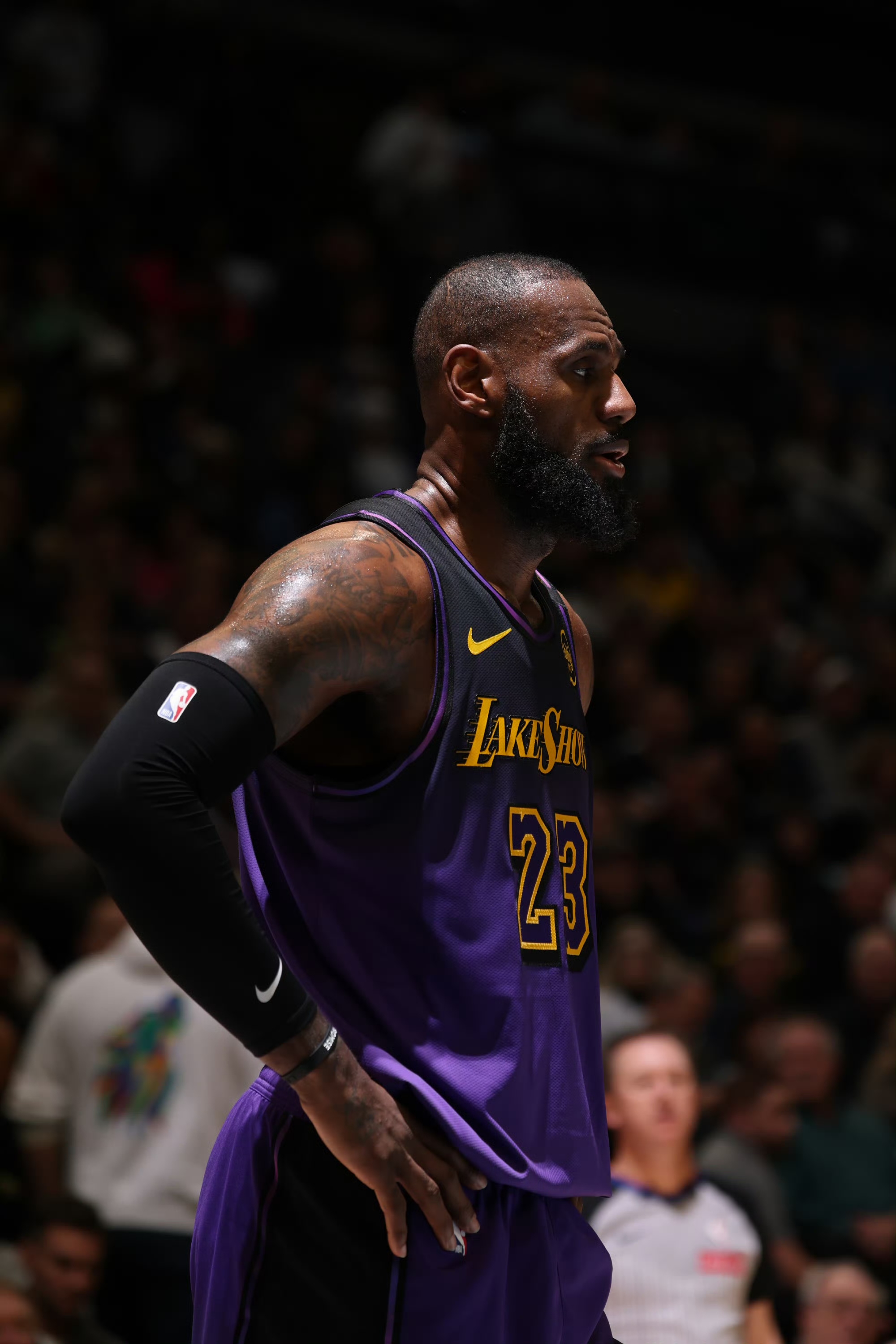 爱游戏网页版登录入口-关于湖人惨败国王，戴维斯狂砍分的信息