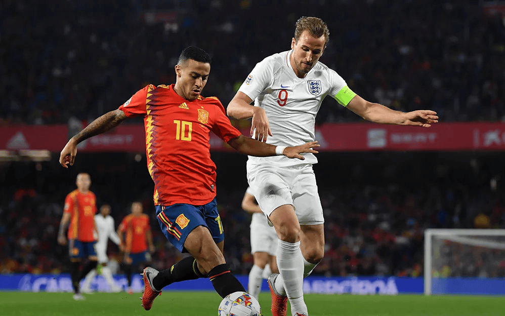 爱游戏app下载-英格兰队在欧国联比赛中发挥出色