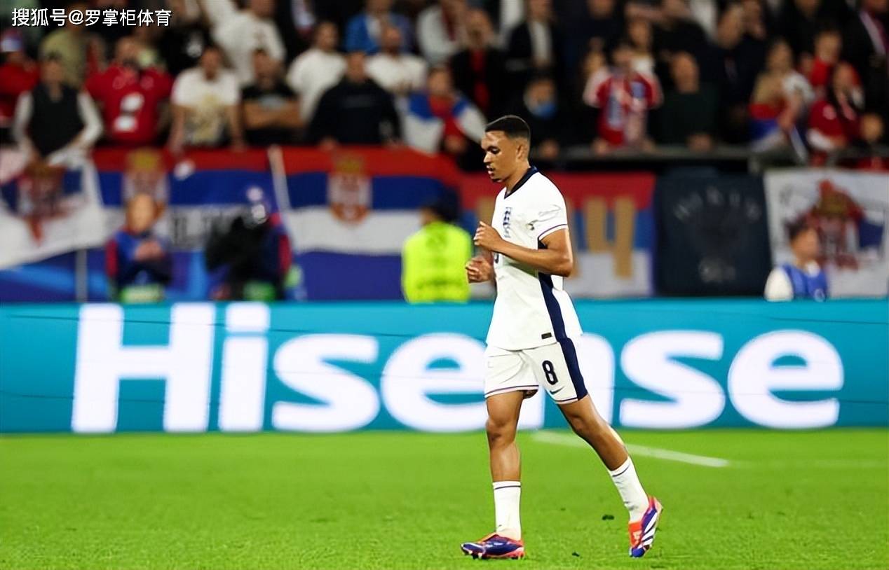 爱游戏在线-英格兰队员备战抢眼，冲刺胜利