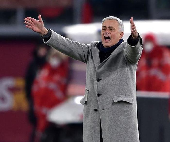 爱游戏官网-罗马队遭逆转，遗憾丢掉三分奖励的简单介绍