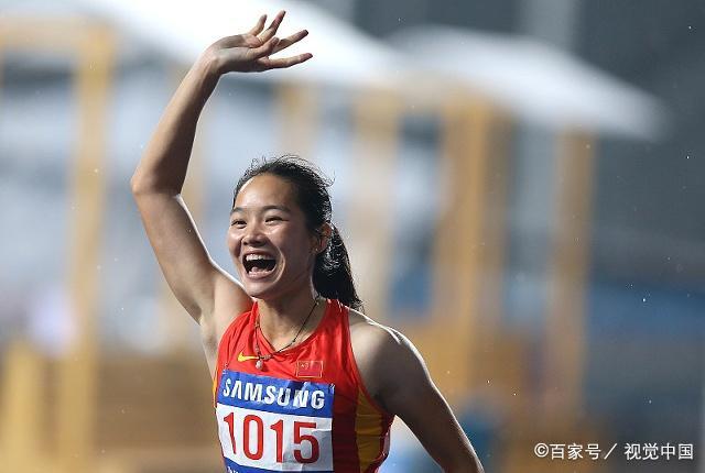 南非游泳名将再创佳绩,坐拥金牌 南非游泳名将再创佳绩,坐拥金牌