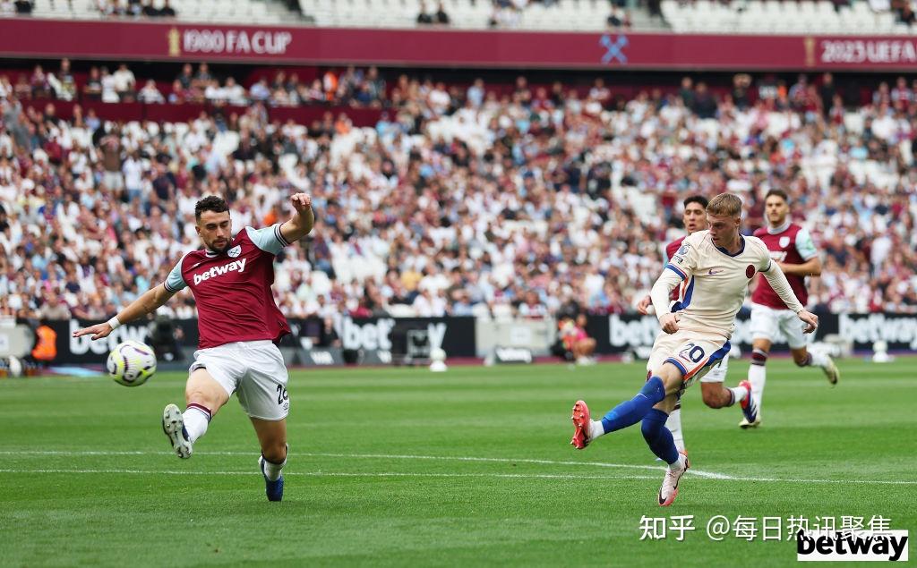 西汉姆联客场大胜切尔西，稳固前四形势