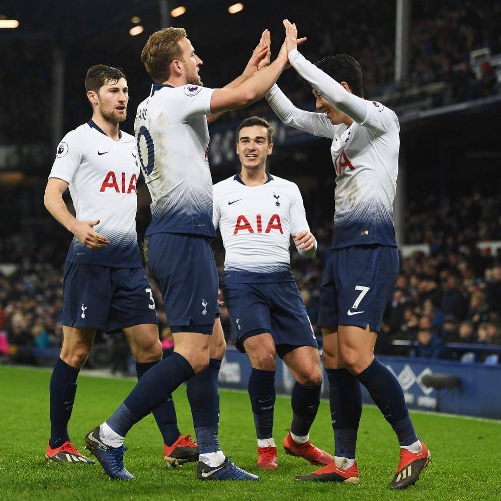 关于热刺击败卡迪夫城，英超前四争夺愈发激烈的信息