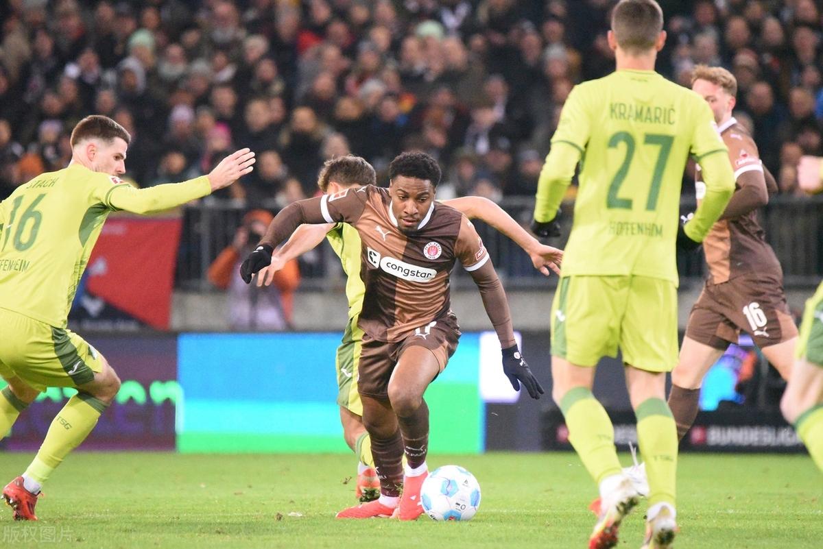 霍芬海姆主场不敌佛罗伦萨,状态低迷 霍芬海姆主场不敌佛罗伦萨,状态低迷