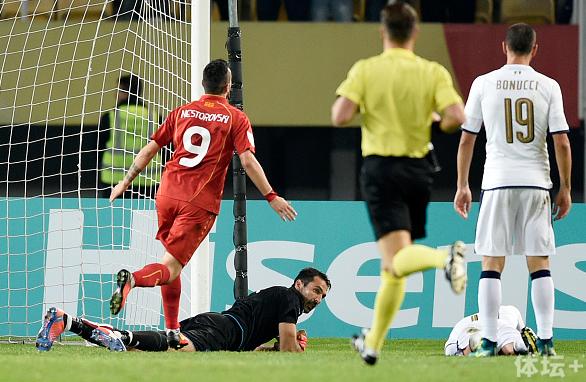 爱游戏网页版入口-巴勒莫客场惨败，战绩连续堕落