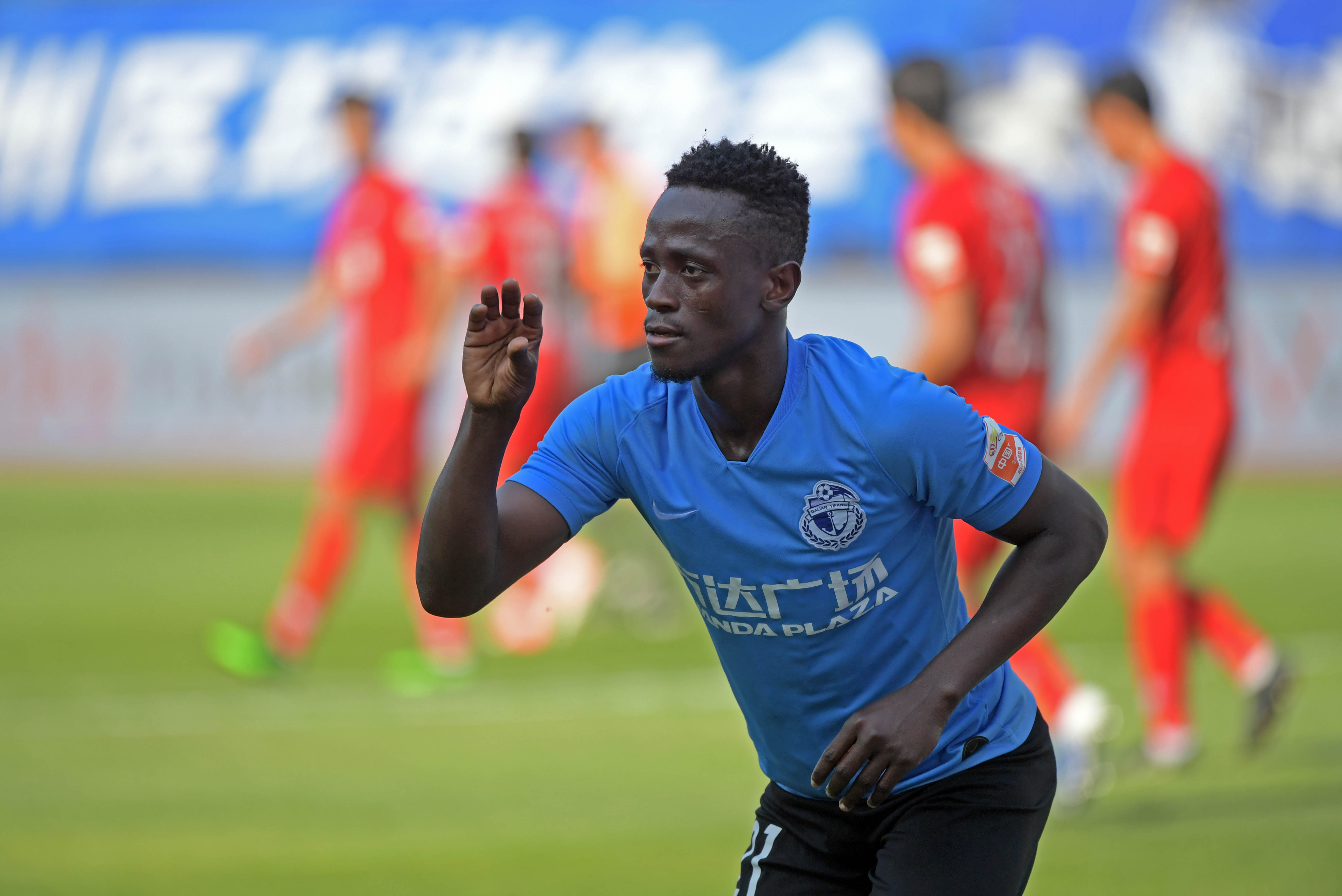 大连一方惨遭山东鲁能逆袭,难挽颓势 大连一方惨遭山东鲁能逆袭,难挽颓势