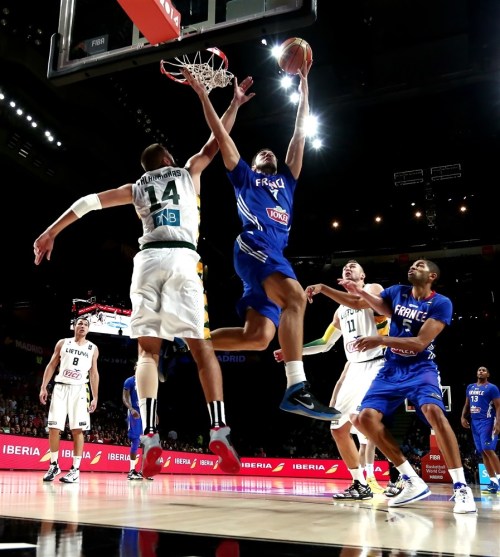 立陶宛队逆转获胜，实力获得认可