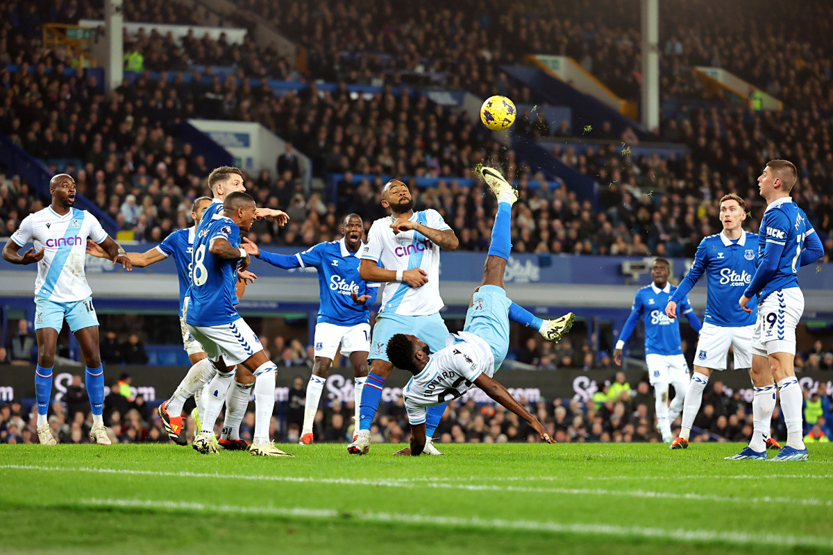 阿拉维斯客场战平塞维利亚，客场抢分成功的简单介绍